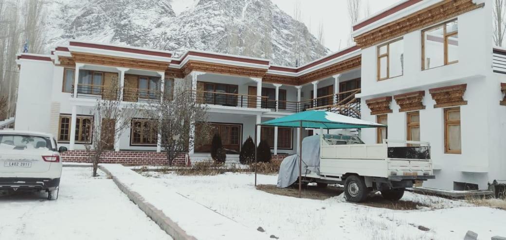 Hotel Nubra Residency Charāsa Exterior foto